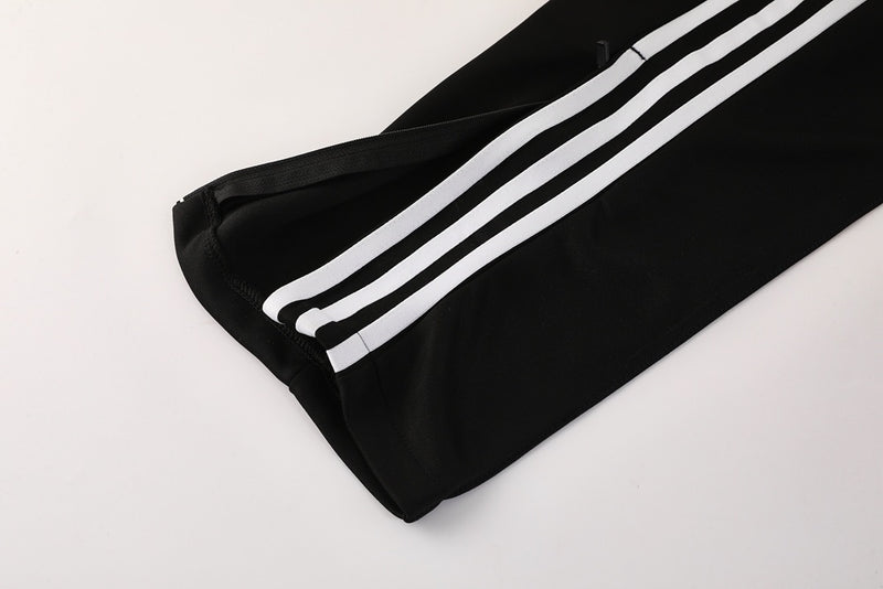 Fato Treino Adidas ⚪️⚫️