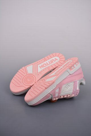 LOUIS VUITTON Trainer  LV