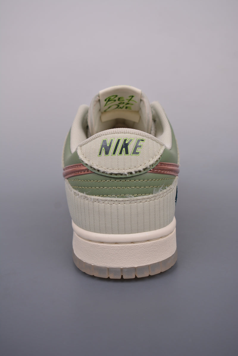 NIKE SB Dunk Low