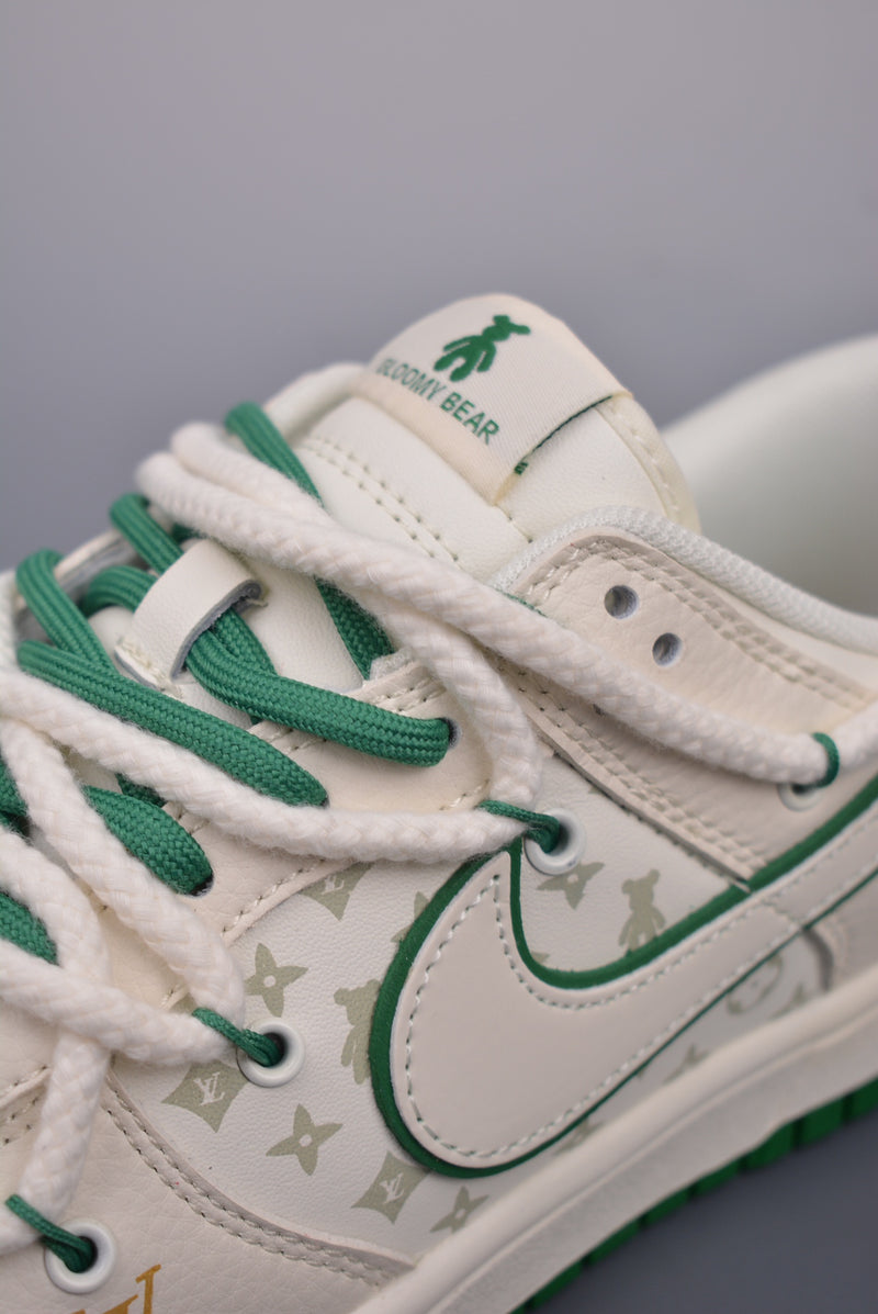 Nike Dunk Low X Louis Viutton