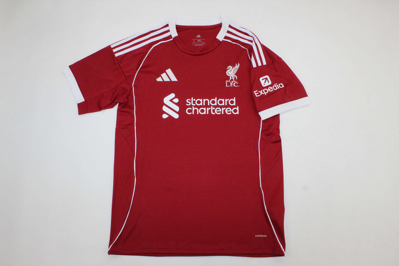 Equipamento Liverpool Principal 2025/2026