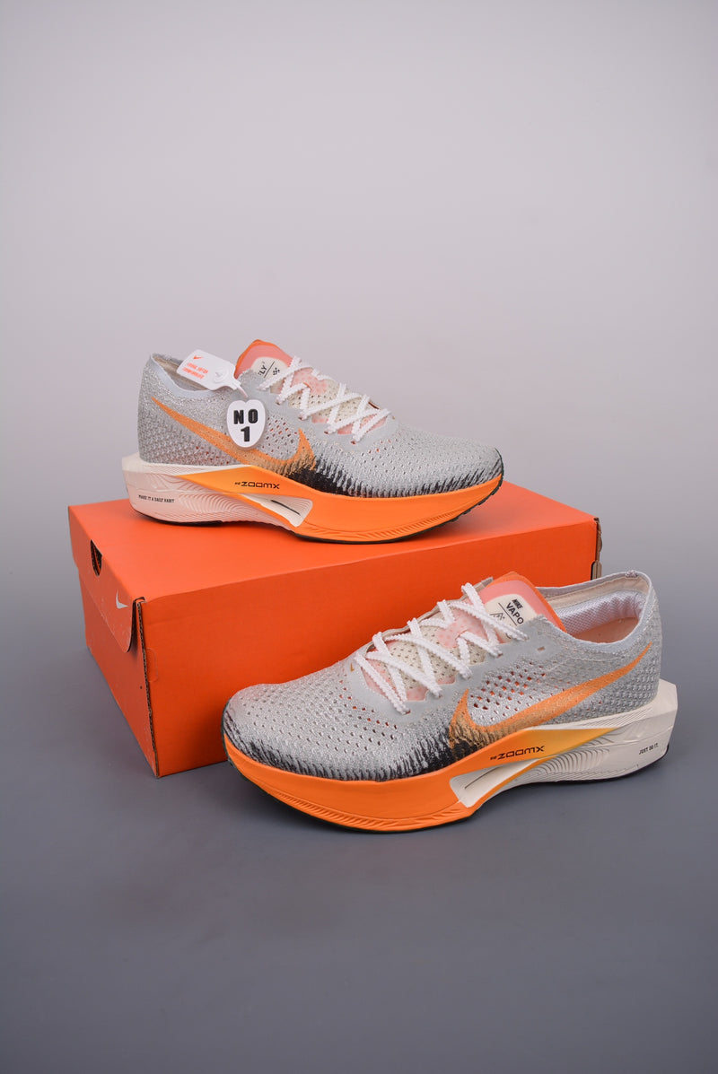 Nike ZoomX Vaporfly NEXT%3