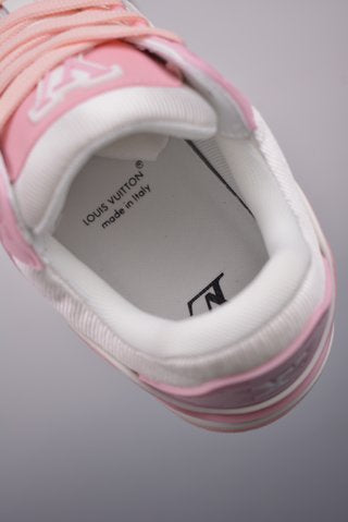 LOUIS VUITTON Trainer  LV