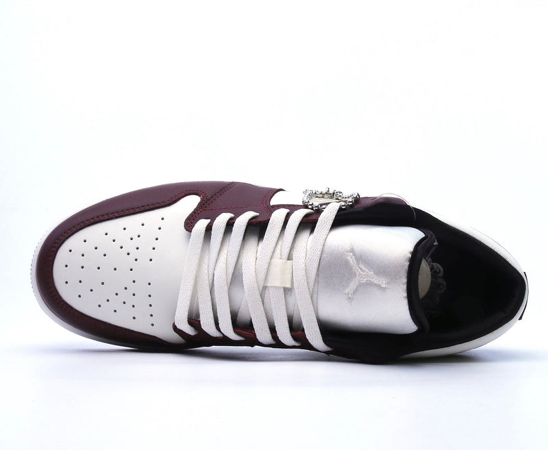 Nike Air Jordan 1 Low SE